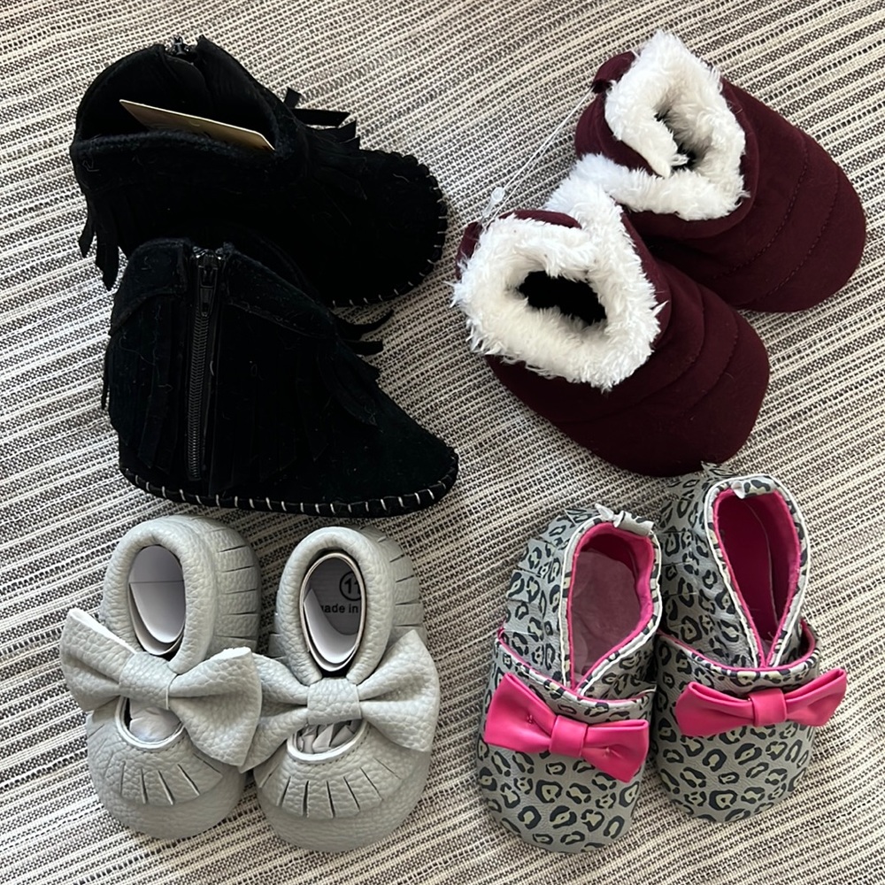4 pairs baby shoes